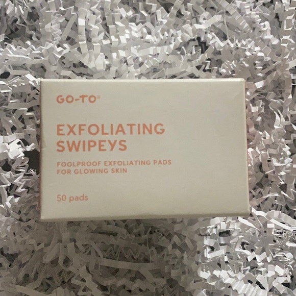 Go-To exfoliating swipeys 50 pads - Picture 1 of 3